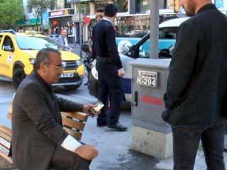 Sarı terör! Taksici yayaya bıçakla saldırdı