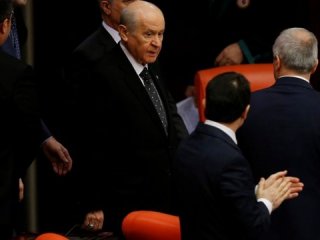 Bahçeli'den Gül çıkışı