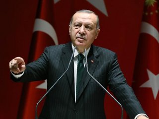 Erdoğan'ın sözleri salonu yine ayağa kaldırdı