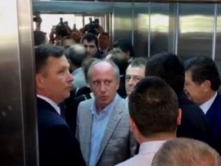 Muharrem İnce'nin CHP Genel Merkezinde asansör krizi