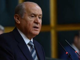 Şehidin vasiyetini Bahçeli yerine getiriyor