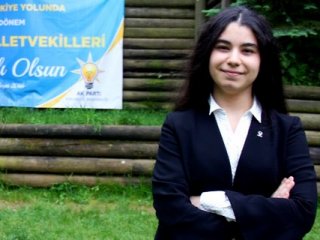 Türkiye'nin en genç milletvekili adayı Elifnur Bayram ilk kez konuştu