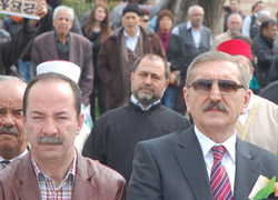 'İri medya'dan valiye rahip kıskacı!