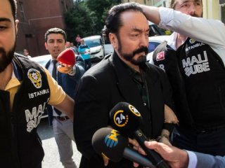 Azerbaycan medyası Adnan Oktar'ı böyle gördü!