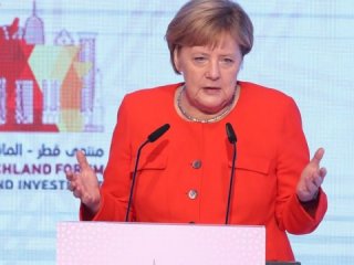 Angela Merkel'den NATO'ya uyarı