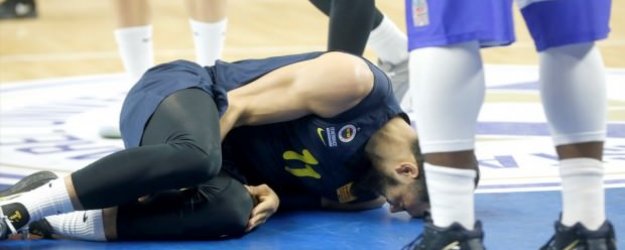Fenerbahçeli yıldızın ayağı kırıldı!