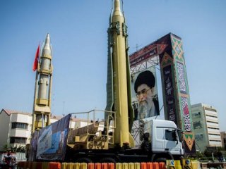 İran açık açık tehdit etti! Füzelerle vururuz