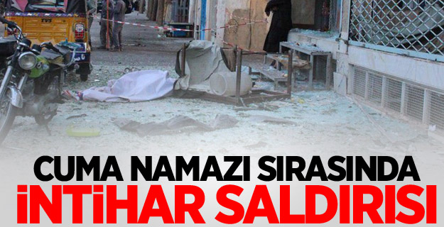 Afganistan'da cuma namazı sırasında intihar saldırısı: 10 ölü