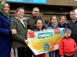 Robotik yarışması şampiyonu Ardahanlı öğrenciler Çin'e gitti