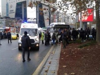 Ankara'da otobüs yayaların arasına daldı!