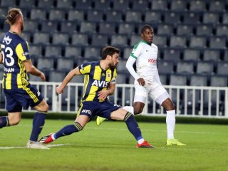 Fenerbahçe Giresunspor'u tek golle geçti