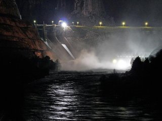 Dicle Barajı'nın kapağı koptu