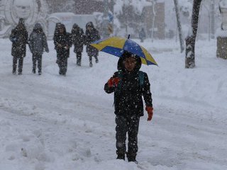 13 ilde eğitime kar engeli