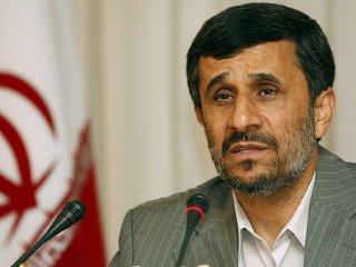 Ahmedinejad protesto için hükümetten izin istedi