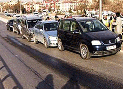 6 araç birbirine girdi