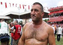 Ahmet Taşçı'ya silahlı saldırı