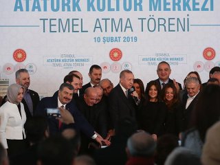 Gencebay: Atatürk'ümüze layık bir projenin temeli atıldı