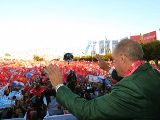 İzmir mitingine kaç kişi katıldı?
