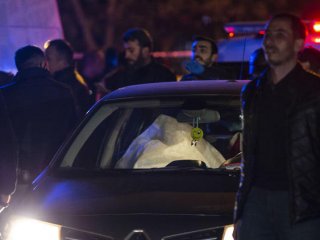 Ankara'da kadın polis nişanlısını vurup intihar etti