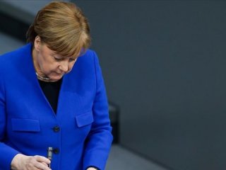 Angela Merkel'i yıkan haber!