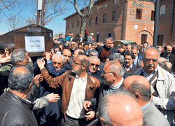  "Özbek'in ölümü ayrıntılı bir şekilde araştırılmalı"