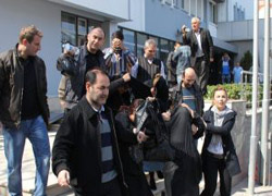 Kiraladıkları cipi sattılar