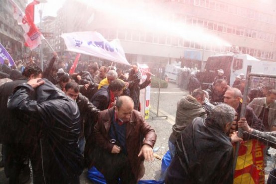 KESK eylemine polis müdahalesi
