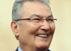 Deniz Baykal yüzünü bağışlayamayacak!