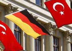 Almanya'da Türkler ırkçılığa karşı yürüyecek