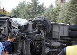 Çevik Kuvvet Otobüsü Takla Attı