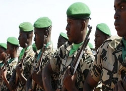 Mali'de darbe askeri darbe