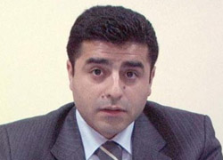 'Bize Düşen İtaatsizlikle Direnmektir'