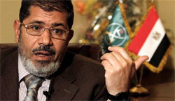 Mursi'nin 3 danışmanı istifa etti