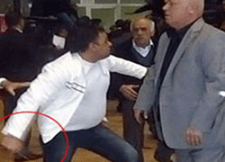 CHP kongresinde bıçaklar konuştu