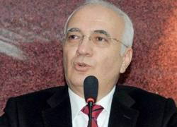 ''Bizimle görüşmek yerine medyayla istişare ediyor''