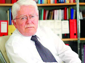 Tarhan Erdem'e göre anayasanın tek şartı