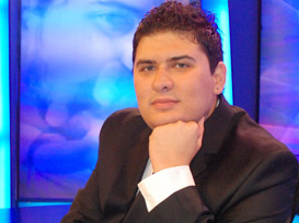 Oray Eğin havaalanında gözaltına alındı