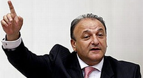 "Bir simit bir çaya bile mahkum ettiler"