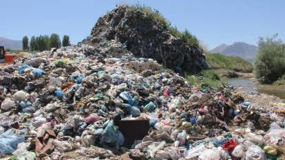 Dere Kenarına Çöp Döken Rize Pazar Belediyesi'ne Ceza