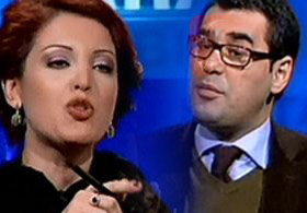 CANLI YAYINDA BİRBİRLERİNE GİRDİLER