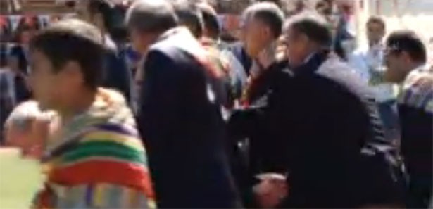 BAHÇELİ'NİN ZOR ANLARI