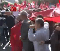 MECLİS ÖNÜNDE ARBEDE