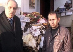 ESRARENGİZ EVDE KORKUTAN OLAY