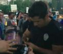 Boğuluyordu Polis Kurtardı