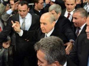 MHP'den Aday Olamayan Osman Durmuş Fenalaştı