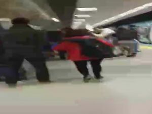 Metro Provokatörlerine Meydan Dayağı