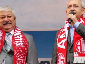 CHP'li Başkan'dan Şehitlerimize Hakaret!