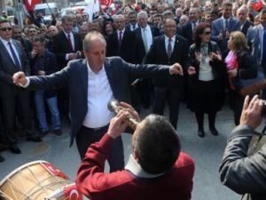 Muharrem İnce'den Çiftetelli