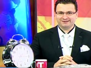Yönetmen ve Sunucu Canlı Yayında Kavga Etti!