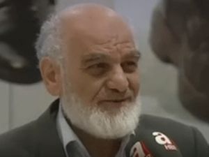 Akit Gazetesi Gülen'in Peşini Bırakmayacak!
